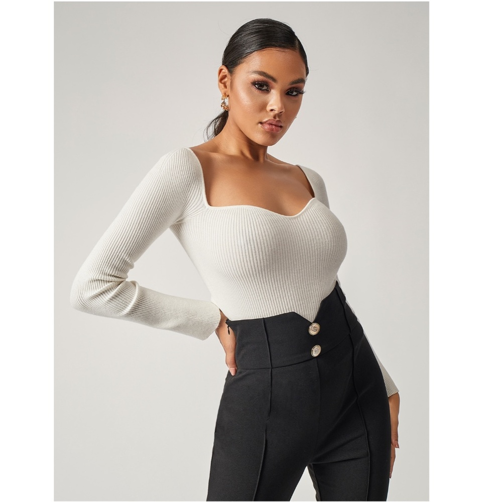White Rib Knit Sweetheart Sweater Top - Picture 2 of 6